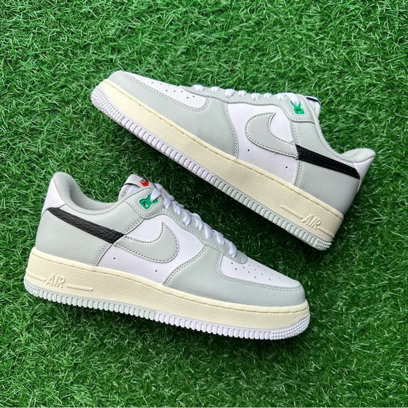 Nike Air Force 1 ‘07 Lv8 Light Silver / Black - Picture 9 of 14